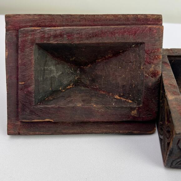 Vintage Nepalese Shaman Ritual Box Hand Carved Wood Pyramid Lid 4in Slide Top - Picture 10 of 16